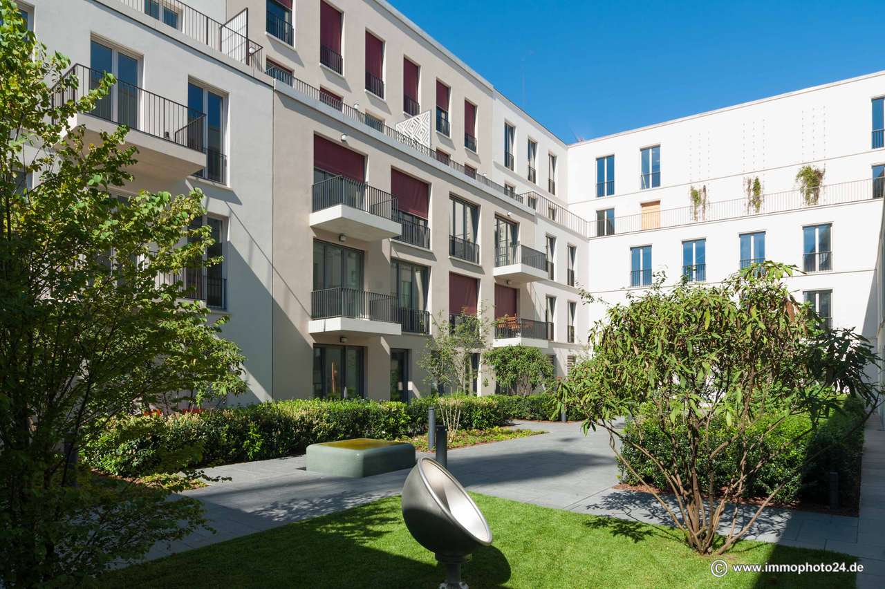 Exklusive Erdgeschosswohnung mit Terrasse zwischen Stadtschloss u. Oper