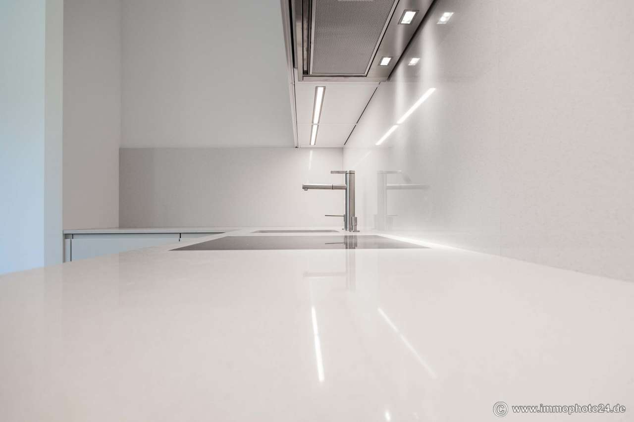 Exklusive Erdgeschosswohnung mit Terrasse zwischen Stadtschloss u. Oper