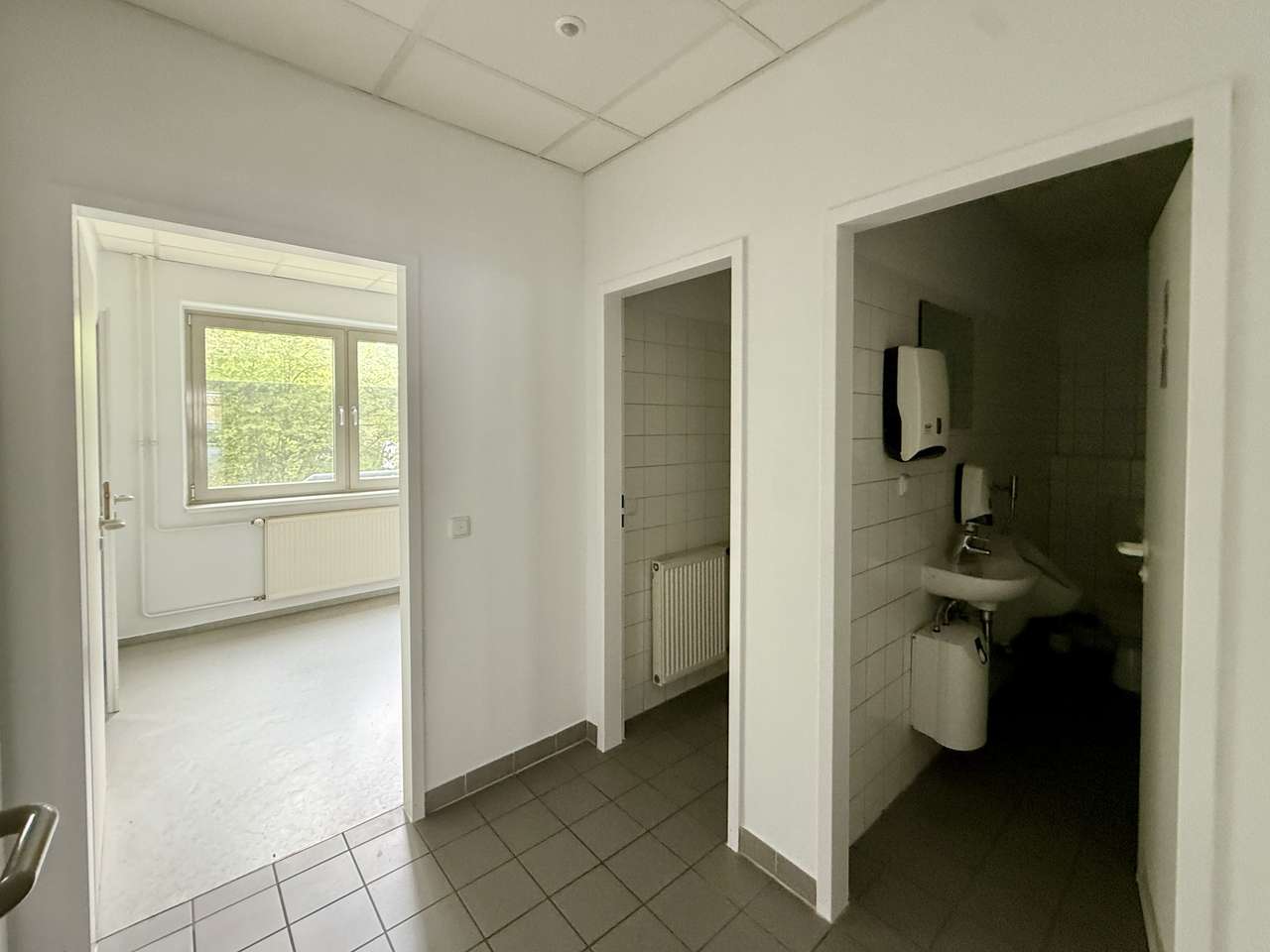 476 Quadratmeter Fläche im Einkaufszentrum Weißensee