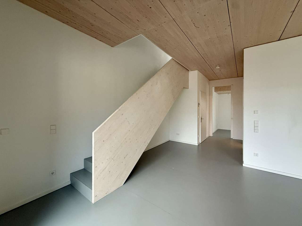 Neubau Dachgeschoß/Maisonette Wohnung