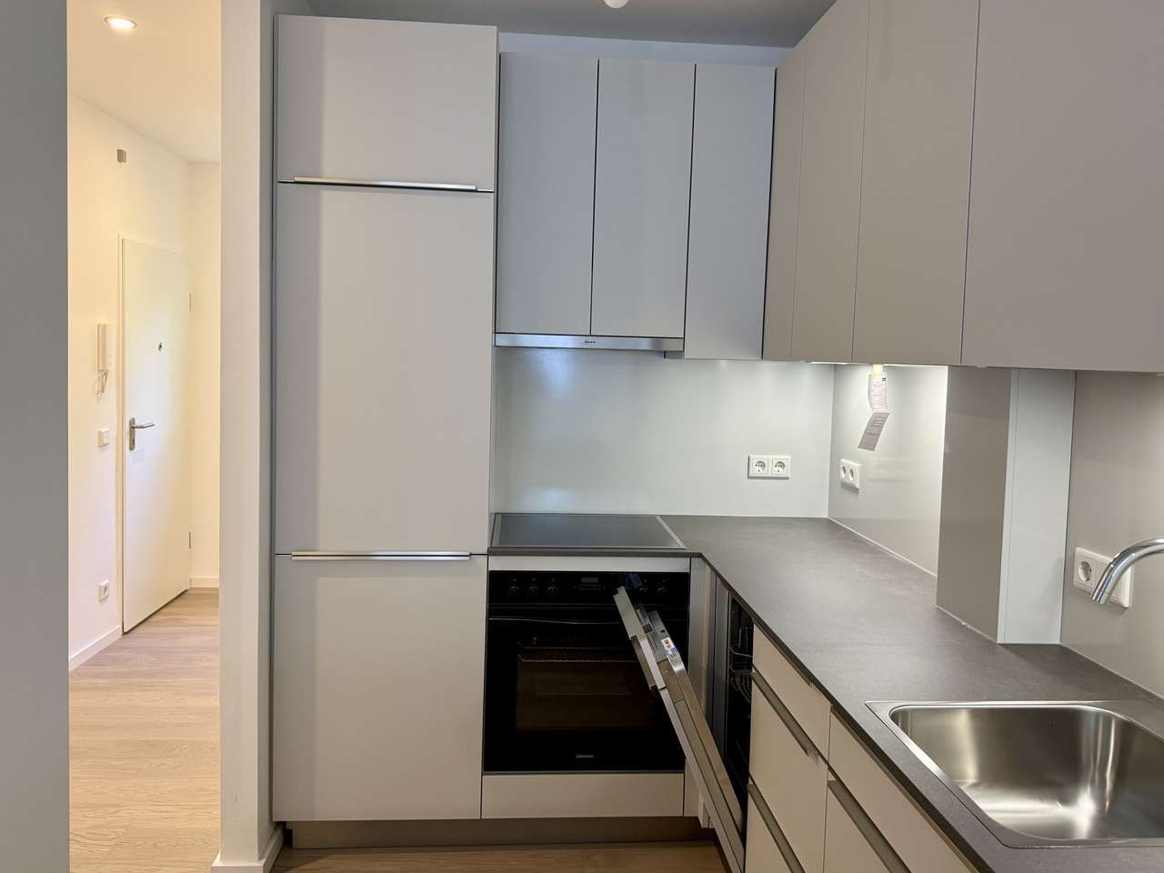 *ERSTBEZUG nach SANIERUNG* - 1-Zimmer Wohnung im Güntzelkiez