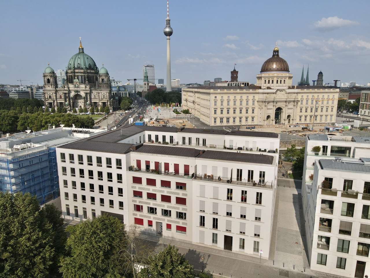Sonnendurchflutete Maisonette Wohnung mit Blick auf das Stadtschloss