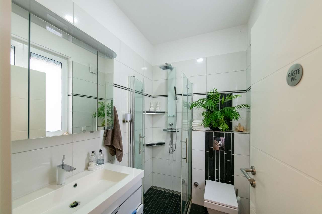 Familiengerechtes, 7 Zimmer, niedrigenergie Haus in Wannsee