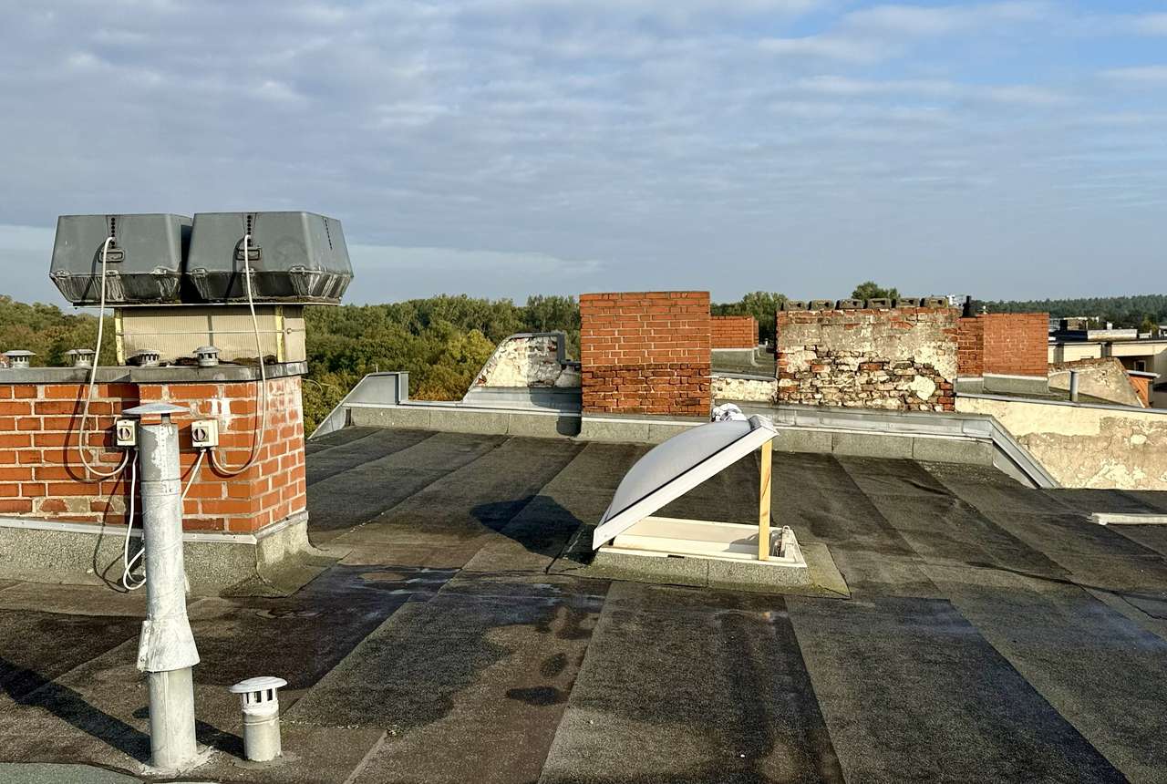 bezugsfreies 2,5 Zimmer Dachgeschoß mit Balkon und Dachterrassen Option