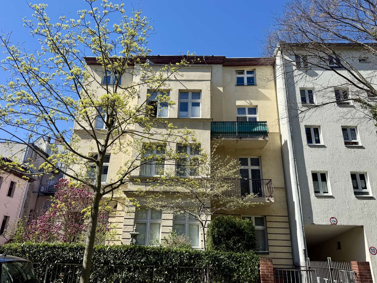 Berlin: *ERSTBEZUG nach SANIERUNG* 3-Zimmer Altbauwohnung in Friedenau Berlin: *ERSTBEZUG nach SANIERUNG* 3-Zimmer Altbauwohnung in Friedenau