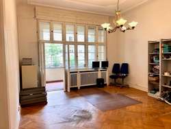 Zimmer 2 mit Balkon